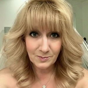 Meet your Posher, Alison